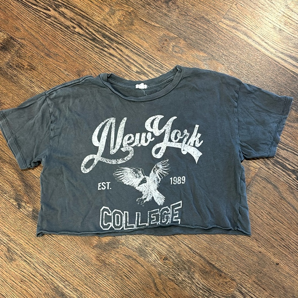 Garage cropped Tshirt